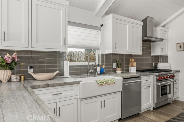 Detail Gallery Image 26 of 53 For 306 Alvarado Pl, Newport Beach,  CA 92661 - 3 Beds | 2 Baths