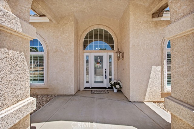 Detail Gallery Image 10 of 72 For 10978 El Centro Rd, Oak Hills,  CA 92344 - 4 Beds | 3 Baths