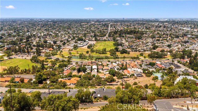 12284 Circula Panorama, Santa Ana CA: https://media.crmls.org/medias/a7c7e0af-5d52-4e24-bb83-3783c51a64df.jpg