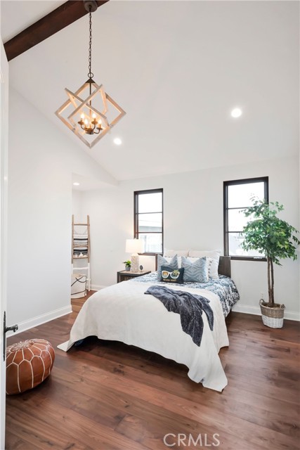 1725 Oak Avenue, Manhattan Beach, California 90266, 4 Bedrooms Bedrooms, ,4 BathroomsBathrooms,Residential,Sold,Oak,SB21251679