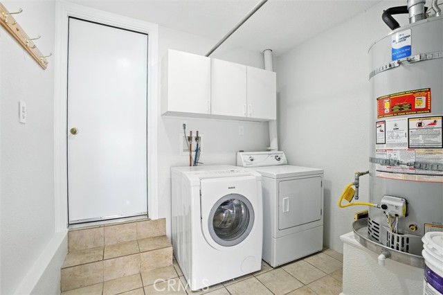 21434 Cypresswood, Lake Forest CA: https://media.crmls.org/medias/a7c8bf3b-514f-4990-b8f7-108e3061bac1.jpg
