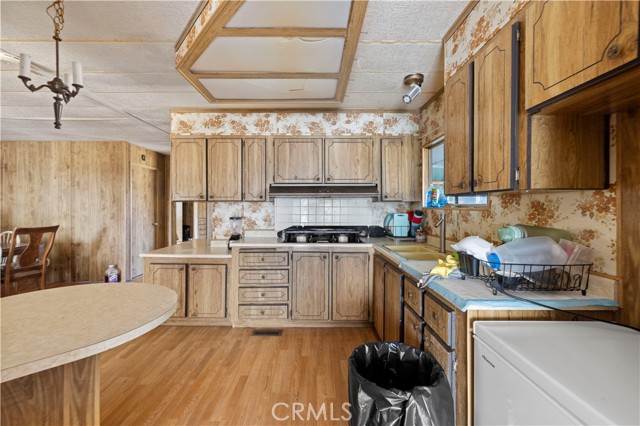 Detail Gallery Image 31 of 74 For 15374 Gaskell Road, Rosamond,  CA 93560 - 4 Beds | 4 Baths