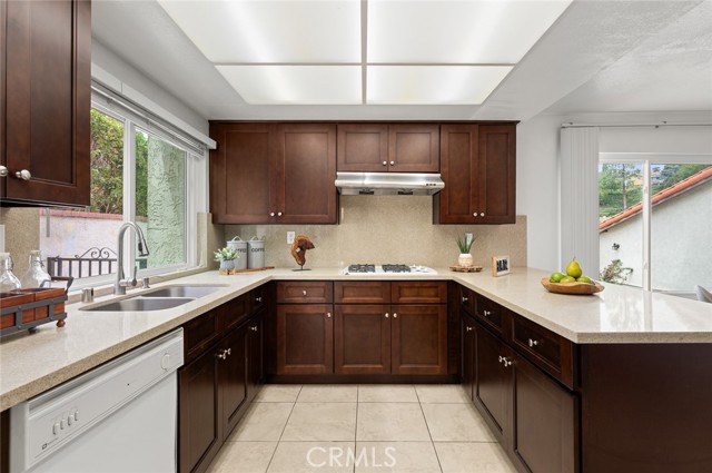 15539 Feldspar Drive, Chino Hills CA: https://media.crmls.org/medias/a7c952bd-939b-4f51-8606-70f143e2bb6a.jpg