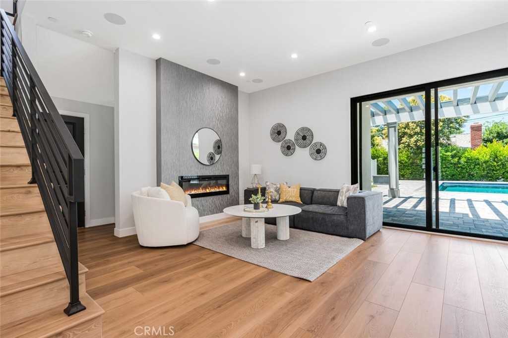 251 S Griffith Park DriveBurbank image #20