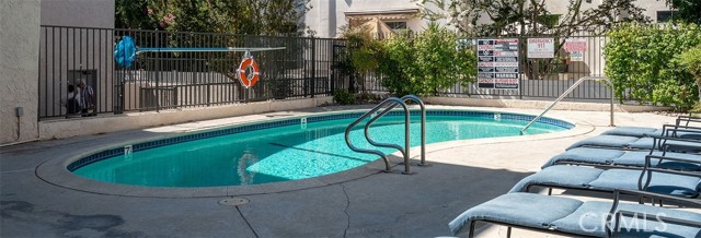 Detail Gallery Image 2 of 27 For 5055 Coldwater Canyon Ave #108,  Sherman Oaks,  CA 91423 - 2 Beds | 2 Baths