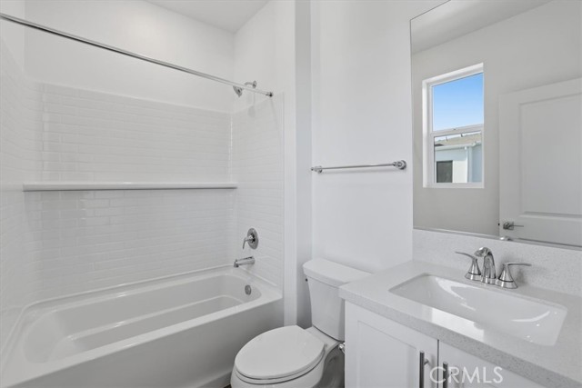 Detail Gallery Image 21 of 47 For 27317 Bear Creek Ln, Valencia,  CA 91381 - 3 Beds | 3/1 Baths