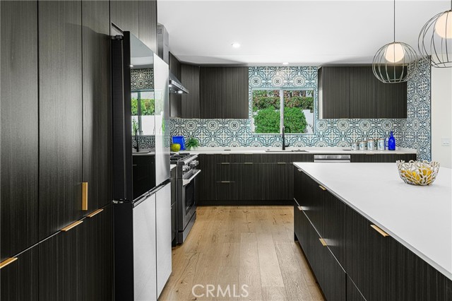 1525 Sonora Court, Palm Springs CA: https://media.crmls.org/medias/a7cac24f-8fc9-4de8-83f3-4357787ee681.jpg