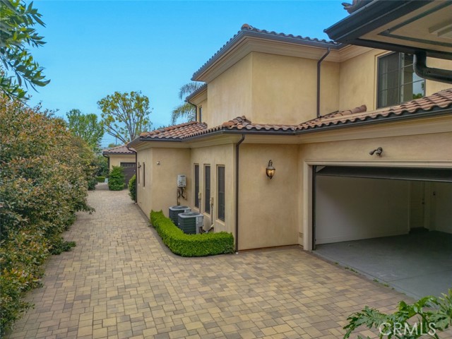 271 W Le Roy Avenue, Arcadia CA: https://media.crmls.org/medias/a7cbbcd7-cdae-4692-8159-0065704b2067.jpg