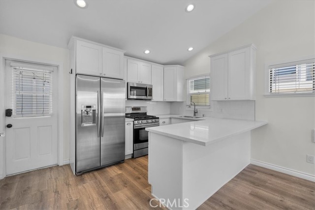 Detail Gallery Image 32 of 39 For 1430 Bonnie Brae, Hermosa Beach,  CA 90254 - 3 Beds | 3 Baths