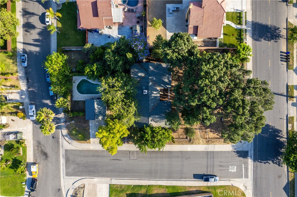 https://media.crmls.org/medias/a7cc8b90-5b5f-4cee-9092-46ff38f45d5b.jpg?preset=X-Large