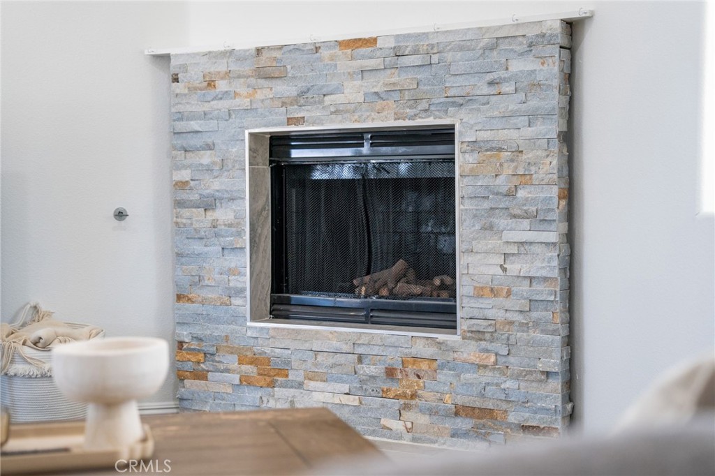 MLS #OC25265495 image #9