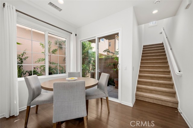 182 Firefly, Irvine CA: https://media.crmls.org/medias/a7cd09c0-e8f8-43b1-a16d-31e3dbc76952.jpg