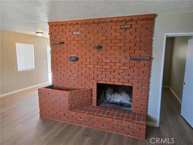 6025 Florence Street, Riverside CA: https://media.crmls.org/medias/a7cd1597-2154-46b0-ac35-e0a92ff12a6b.jpg