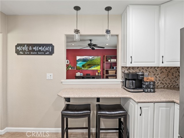 Detail Gallery Image 9 of 40 For 15242 Poppy Meadow St, Canyon Country,  CA 91387 - 3 Beds | 3 Baths