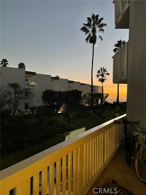 650 The Village, Redondo Beach, California 90277, 1 Bedroom Bedrooms, ,1 BathroomBathrooms,Residential,Sold,The Village,LG22212122