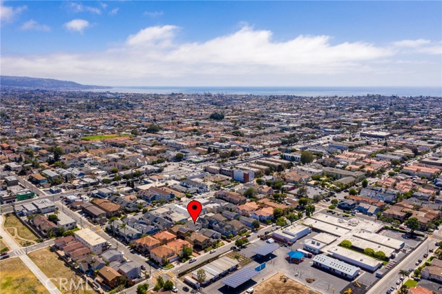 Palos Verdes Peninsula in background.