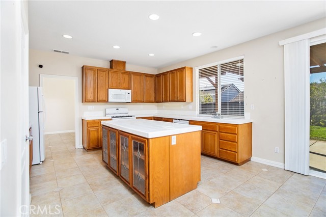 Detail Gallery Image 17 of 67 For 28536 Mission Dr, Menifee,  CA 92584 - 6 Beds | 4 Baths