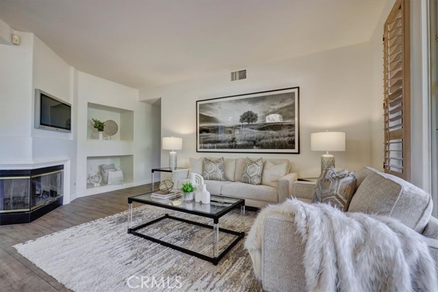 2719 Dietrich Drive, Tustin CA: https://media.crmls.org/medias/a7cf9780-4b46-4043-823a-6ed1b5fadfb0.jpg