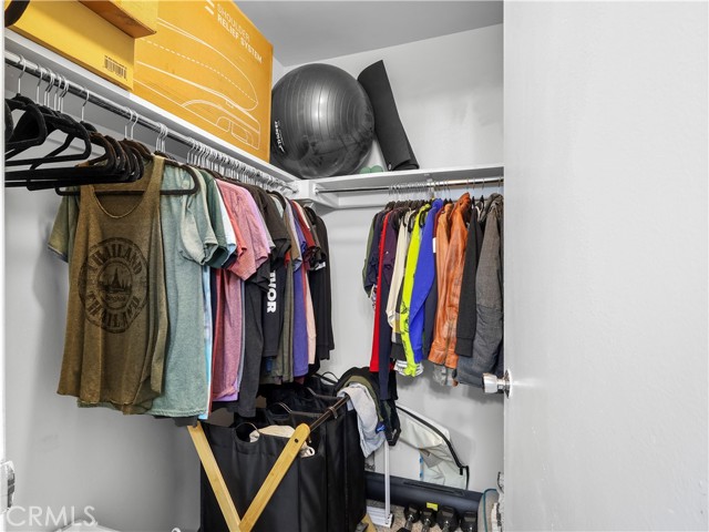 12720 Burbank Boulevard, Valley Village CA: https://media.crmls.org/medias/a7cf9b82-cac7-4fb9-ae23-a6ca1b2636e2.jpg