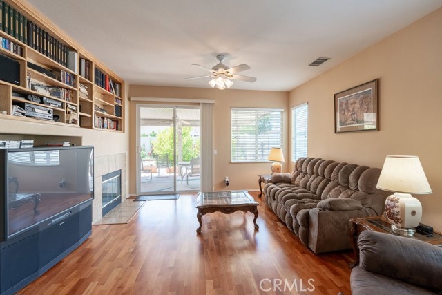 Detail Gallery Image 15 of 51 For 29557 Warmsprings Dr, Menifee,  CA 92584 - 2 Beds | 2 Baths