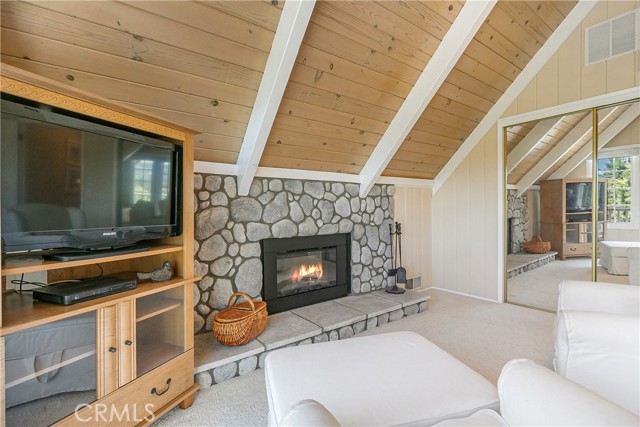 Detail Gallery Image 27 of 44 For 27888 West Shore Rd, Lake Arrowhead,  CA 92352 - 3 Beds | 2 Baths
