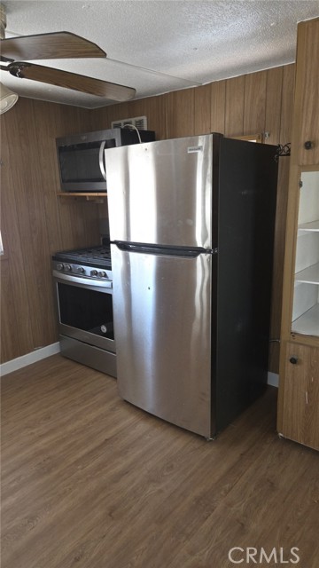 701 Montara, Barstow CA: https://media.crmls.org/medias/a7d04e46-18b7-4e8f-8b87-c54535c9db9a.jpg