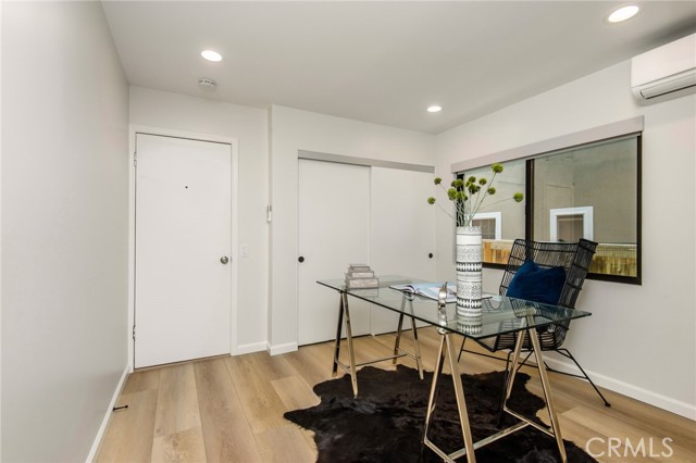 Detail Gallery Image 24 of 34 For 717 Orchid Ave #1/2,  Corona Del Mar,  CA 92625 - 4 Beds | 3 Baths