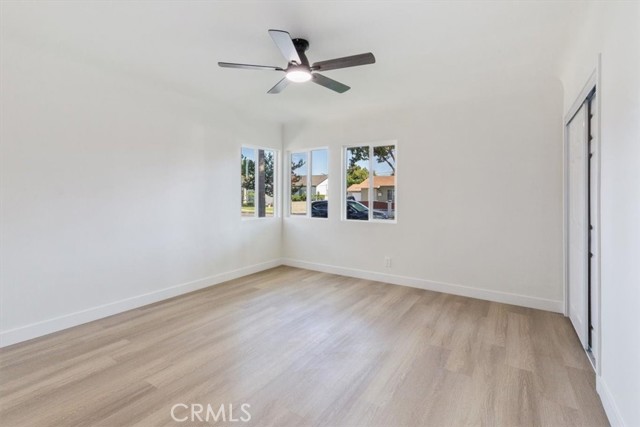 147 E 67th Way, Long Beach CA: https://media.crmls.org/medias/a7d1a790-1872-4057-861a-bf527e4d3ce7.jpg