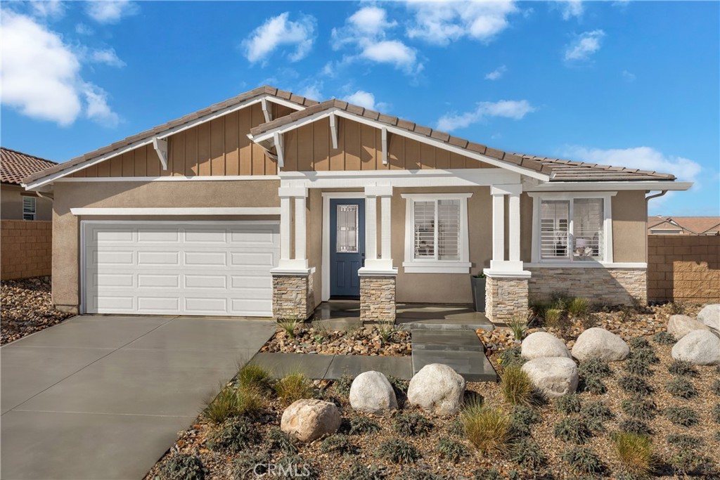 13869 Mesa View Drive