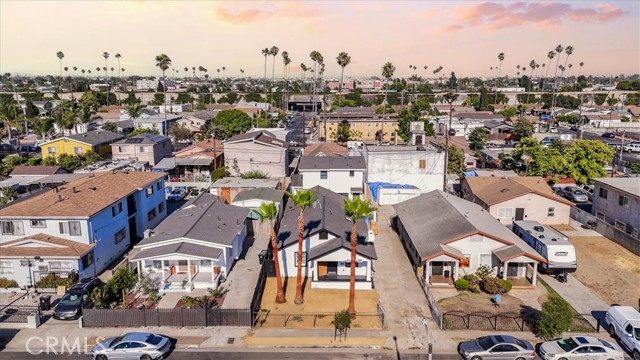 Detail Gallery Image 68 of 69 For 6616 Denver Ave, Los Angeles,  CA 90044 - 6 Beds | 5/1 Baths