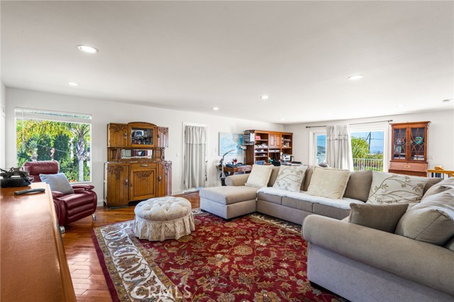 Detail Gallery Image 46 of 72 For 3943 Exultant Dr, Rancho Palos Verdes,  CA 90275 - 4 Beds | 5 Baths
