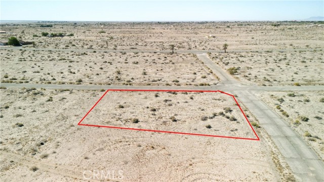 Detail Gallery Image 3 of 11 For 2710 Henshaw Ave, Thermal,  CA 92274 - – Beds | – Baths