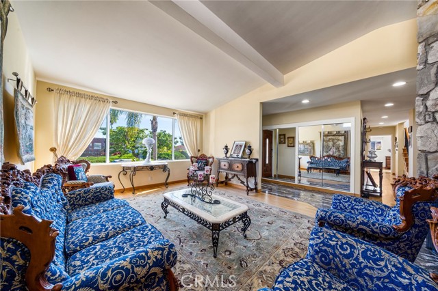 Detail Gallery Image 8 of 72 For 3943 Exultant Dr, Rancho Palos Verdes,  CA 90275 - 4 Beds | 5 Baths