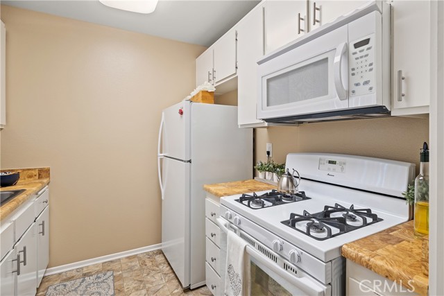 Detail Gallery Image 10 of 26 For 8990 19th St #240,  Rancho Cucamonga,  CA 91701 - 1 Beds | 1 Baths