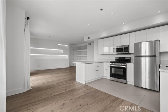 Detail Gallery Image 7 of 10 For 8811 Burton Way #318,  West Hollywood,  CA 90048 - 1 Beds | 1 Baths