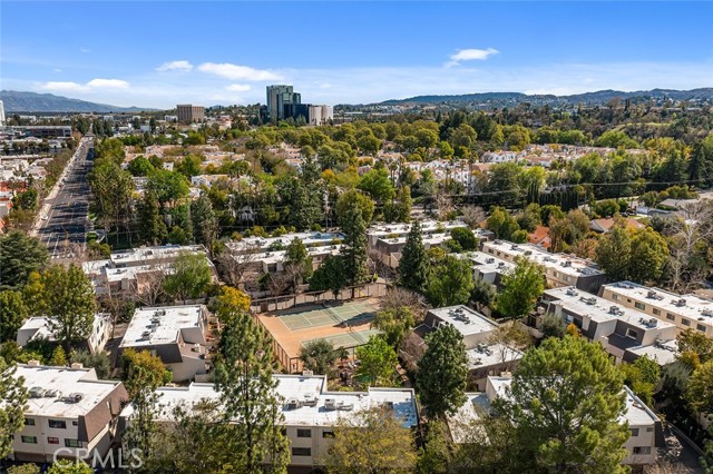 Detail Gallery Image 24 of 26 For 6121 Shoup Ave #23,  Woodland Hills,  CA 91367 - 2 Beds | 2 Baths