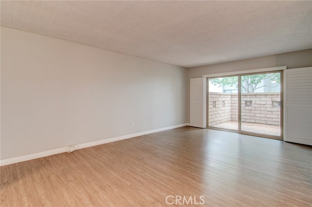8777 Coral Springs Court, Huntington Beach CA: https://media.crmls.org/medias/a7d5b6c7-5848-4628-aa85-0a48cc55506c.jpg