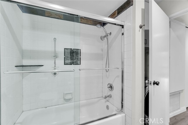 Detail Gallery Image 6 of 29 For 4260 via Arbolada #206,  Los Angeles,  CA 90042 - 1 Beds | 1 Baths