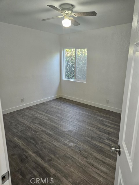 Detail Gallery Image 15 of 16 For 3373 Los Flores Bld, Lynwood,  CA 90262 - 3 Beds | 2 Baths