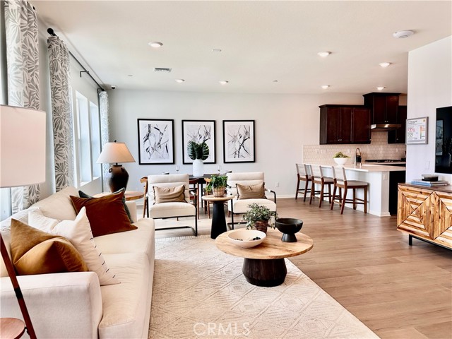4255 S Hermosa Paseo, Ontario CA: https://media.crmls.org/medias/a7d6fa0a-95a6-4cb1-9aad-eec971c0499b.jpg