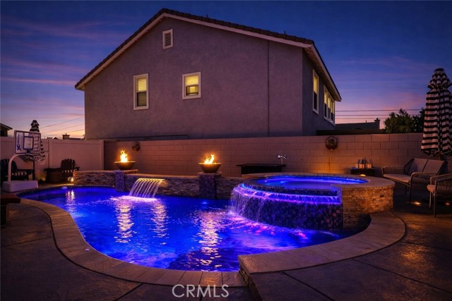 Detail Gallery Image 2 of 32 For 5206 Archery Ct, Fontana,  CA 92336 - 4 Beds | 2/1 Baths