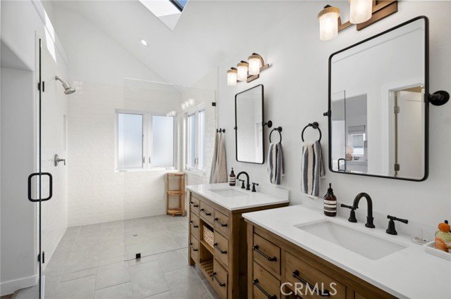 Detail Gallery Image 5 of 30 For 409 Dahlia, Corona Del Mar,  CA 92625 - 3 Beds | 3 Baths