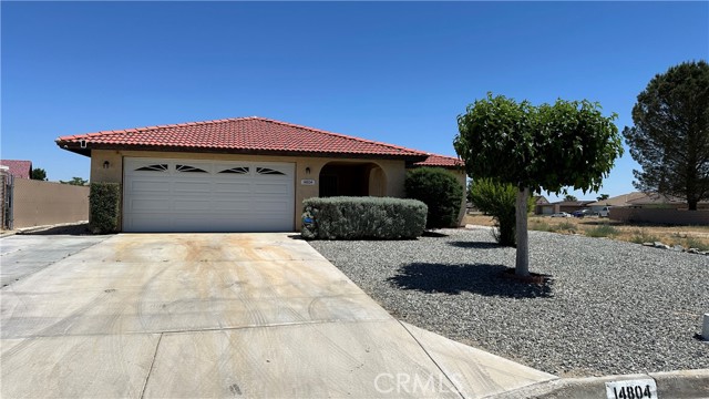 Detail Gallery Image 4 of 31 For 14804 Crofton Ln, Helendale,  CA 92342 - 3 Beds | 2 Baths
