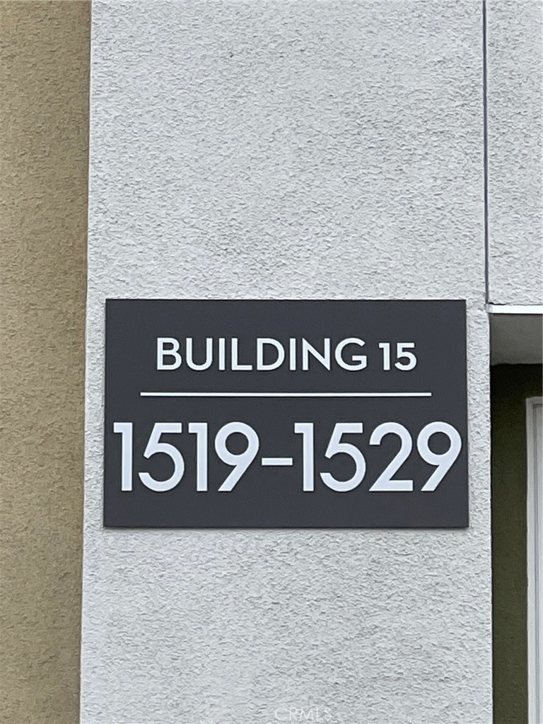 https://media.crmls.org/medias/a7dc3143-2b60-4942-bfc2-b7352ebe8c4f.jpg?preset=X-Large