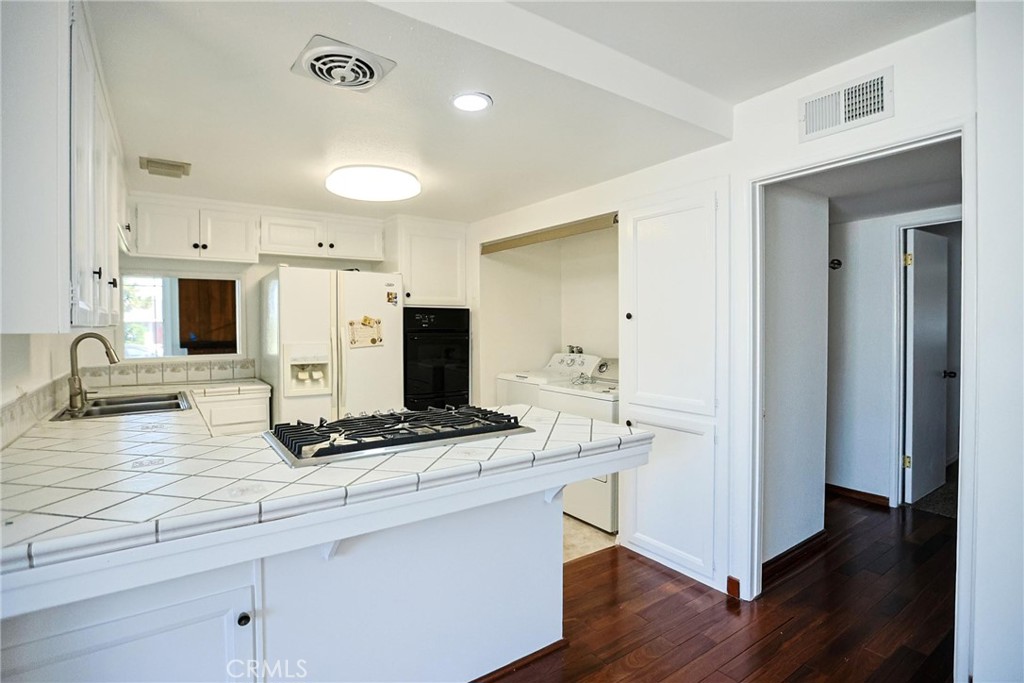 MLS #OC26140244 image #12
