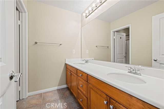 Detail Gallery Image 19 of 32 For 28363 Mirabelle Ln, Saugus,  CA 91350 - 3 Beds | 2/1 Baths