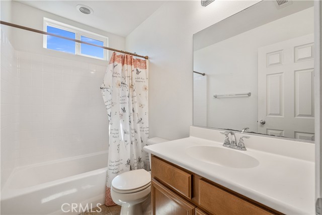 Image 23 of 47 For 82746 Mount Riley Drive