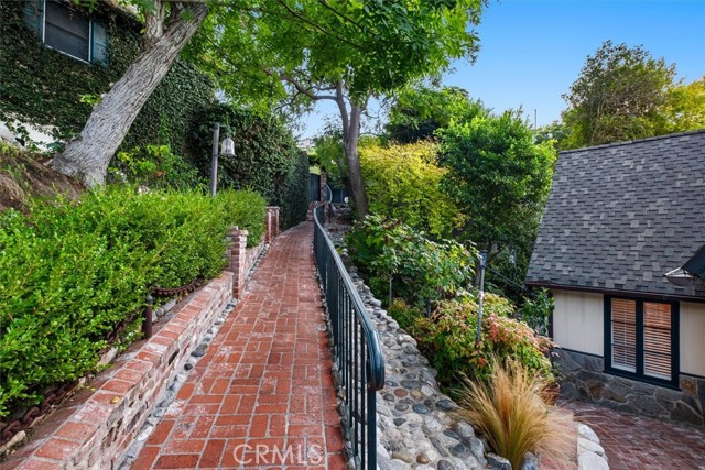Detail Gallery Image 34 of 48 For 4040 Murietta Ave, Sherman Oaks,  CA 91423 - 3 Beds | 3 Baths