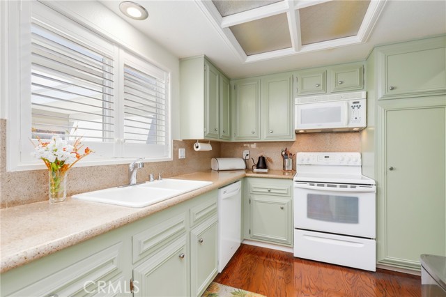 Detail Gallery Image 11 of 25 For 2402 via Mariposa 3a,  Laguna Woods,  CA 92637 - 3 Beds | 2 Baths