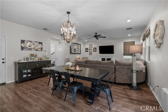 Detail Gallery Image 9 of 35 For 28821 Panorama Ct, Valencia,  CA 91354 - 4 Beds | 3 Baths